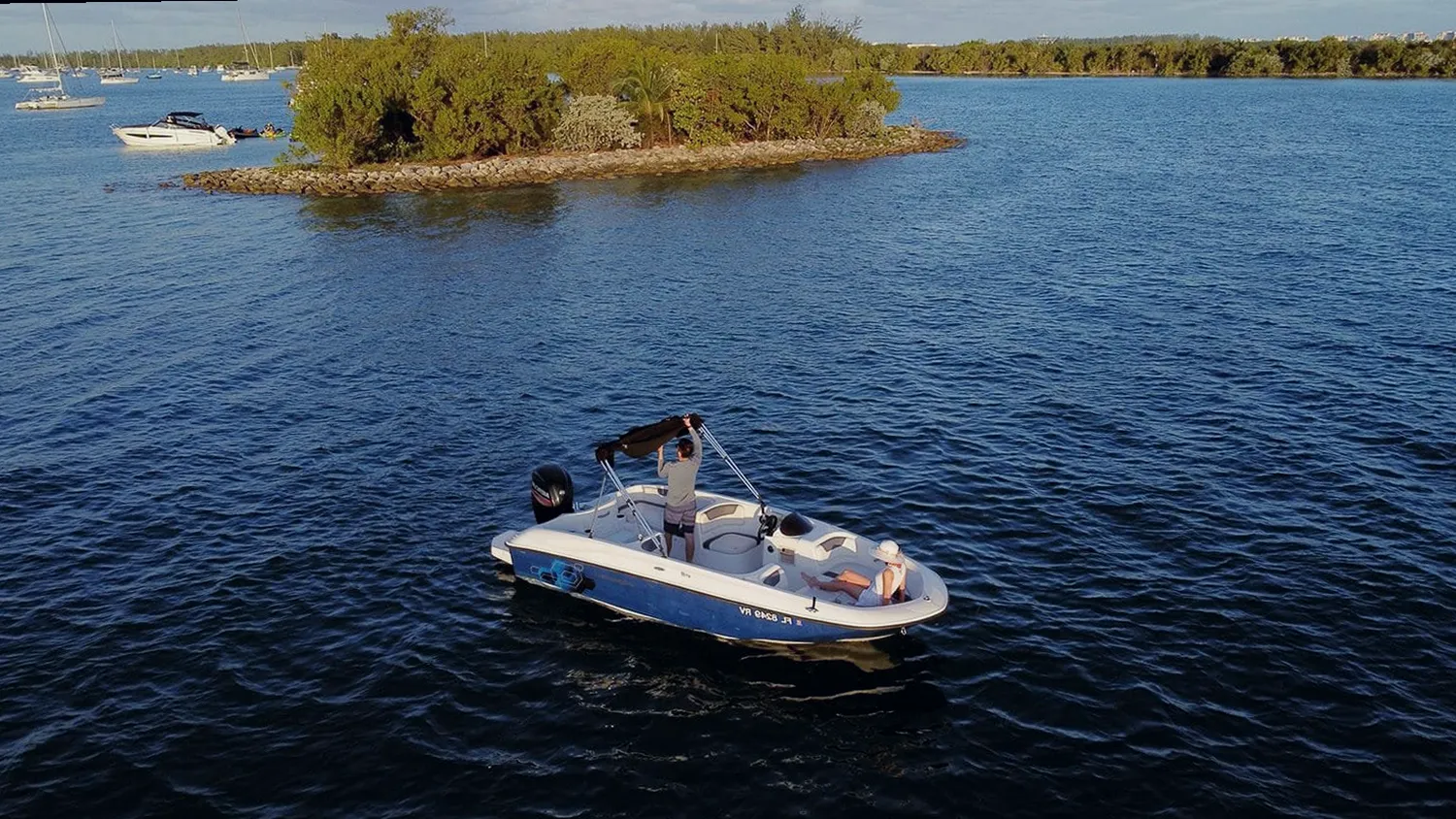Barco disponible para alquiler en Barcelona, Cataluña